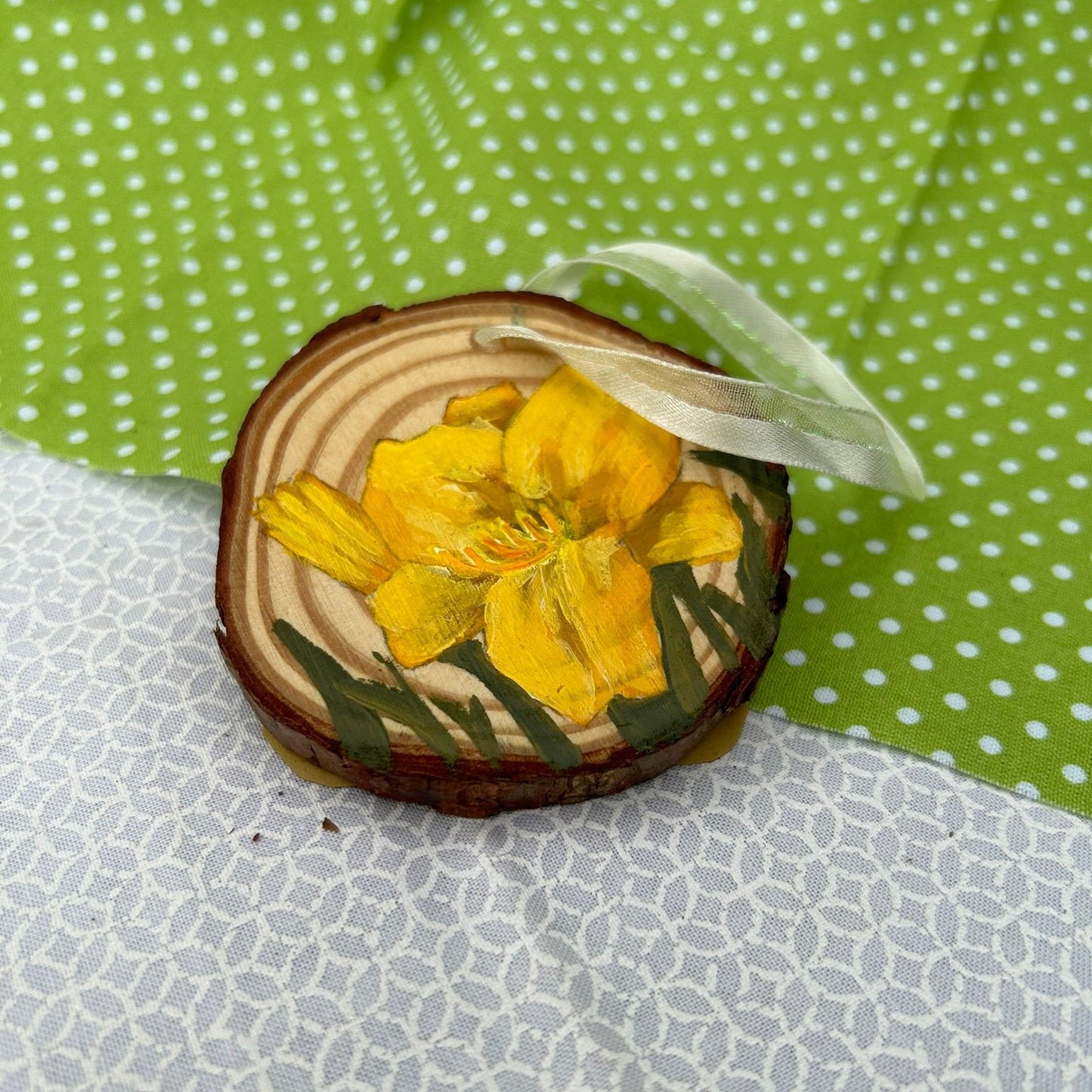 Small Day Lily Christmas Ornament